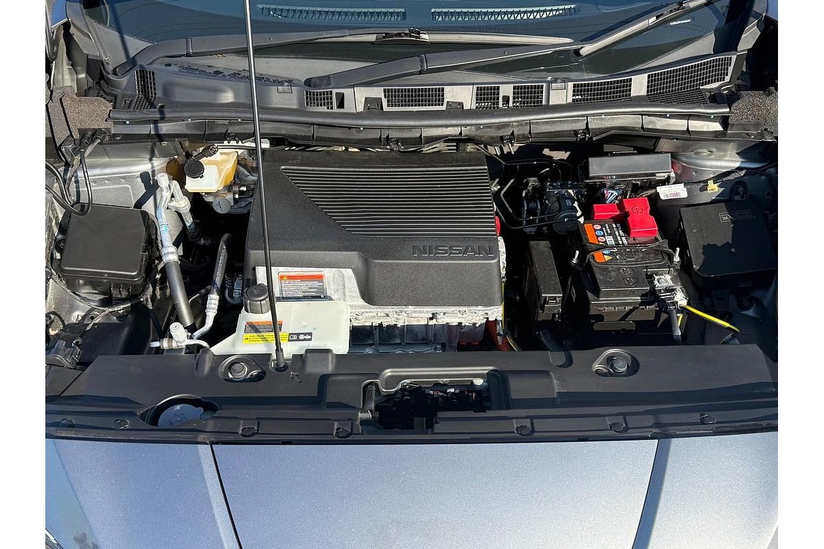2020 Nissan LEAF ZE1