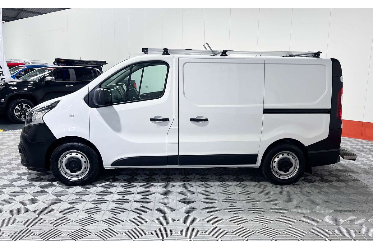 2020 Mitsubishi Express GLX SN SWB