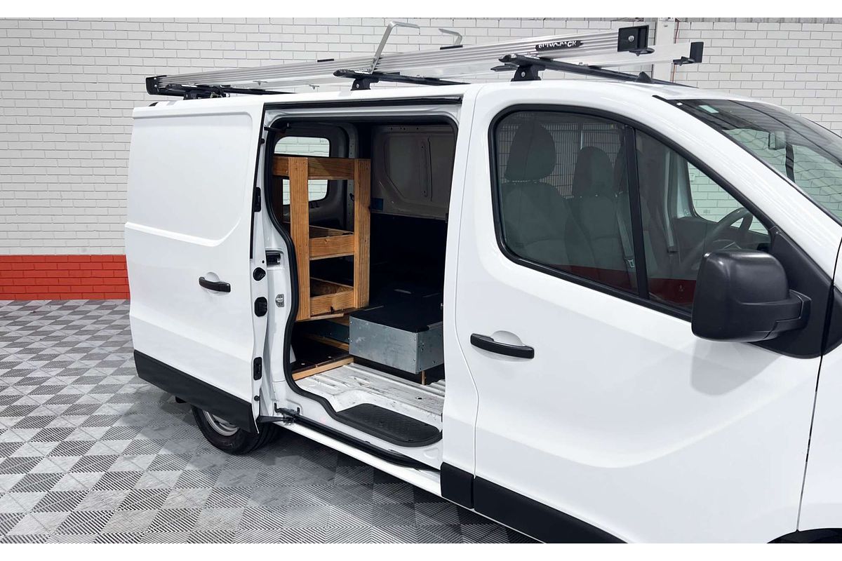 2020 Mitsubishi Express GLX SN SWB