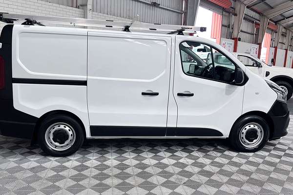 2020 Mitsubishi Express GLX SN SWB