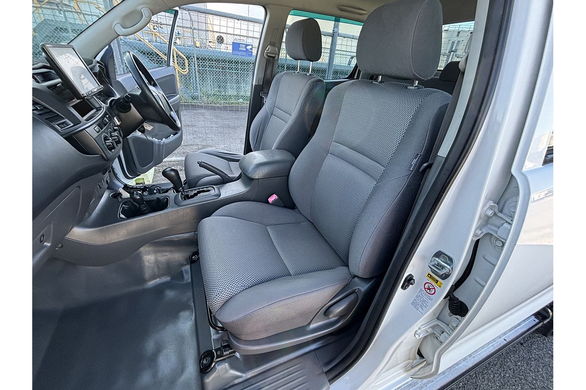 2013 Toyota Hilux SR KUN26R 4X4