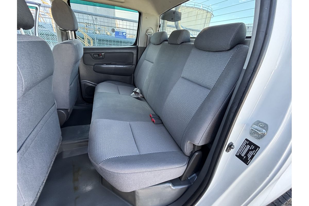 2013 Toyota Hilux SR KUN26R 4X4