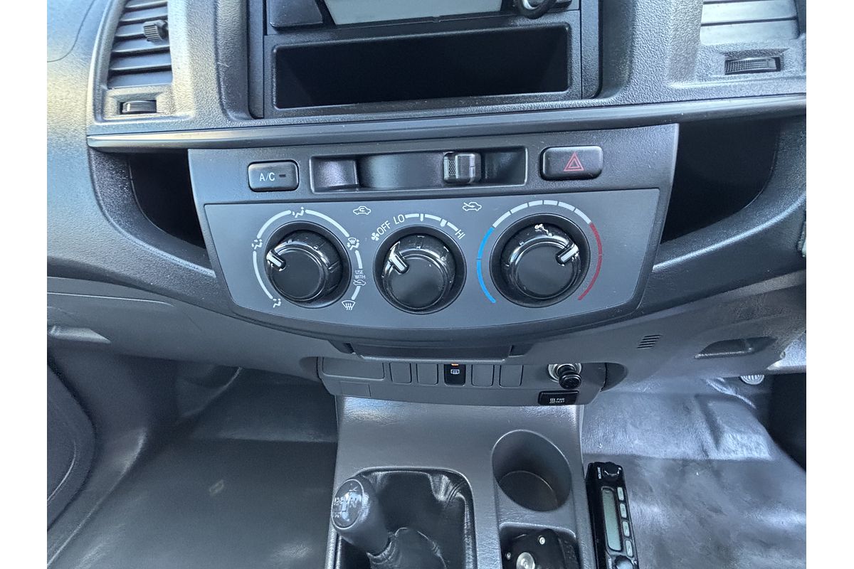 2013 Toyota Hilux SR KUN26R 4X4