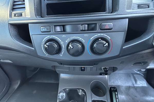 2013 Toyota Hilux SR KUN26R 4X4