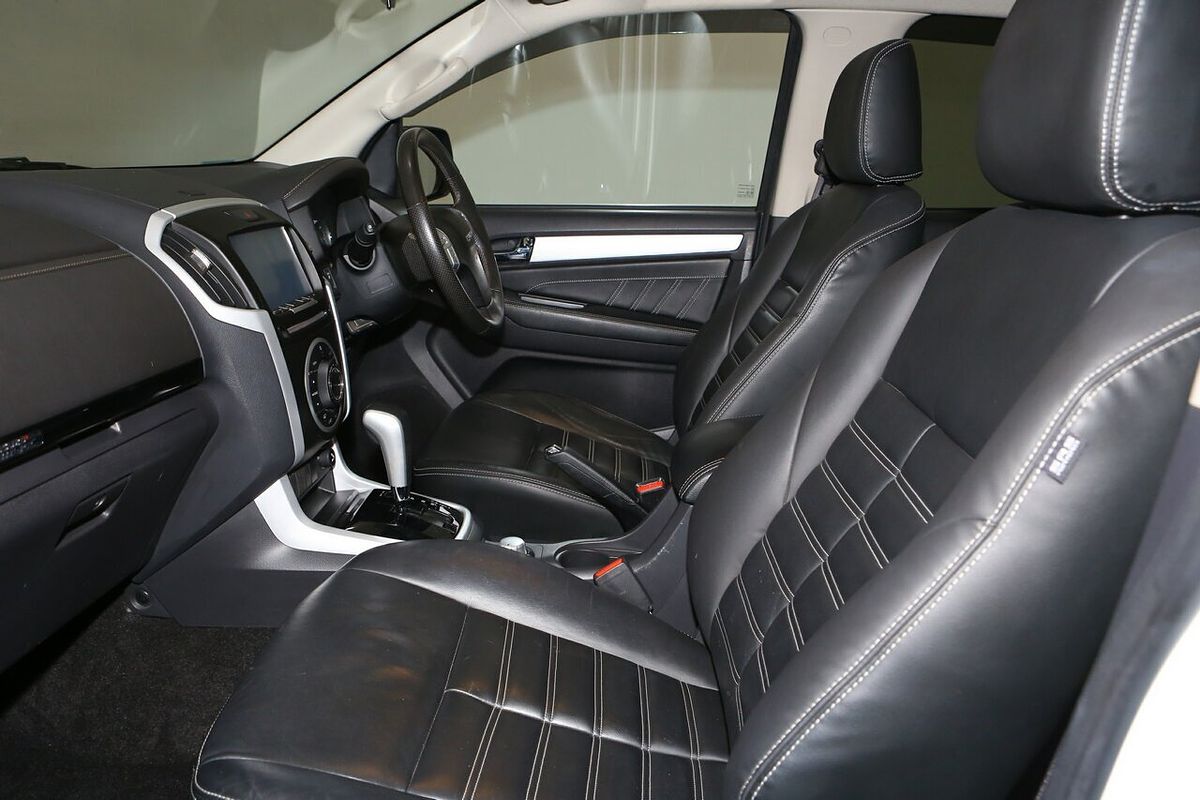 2017 Isuzu MU-X LS-T