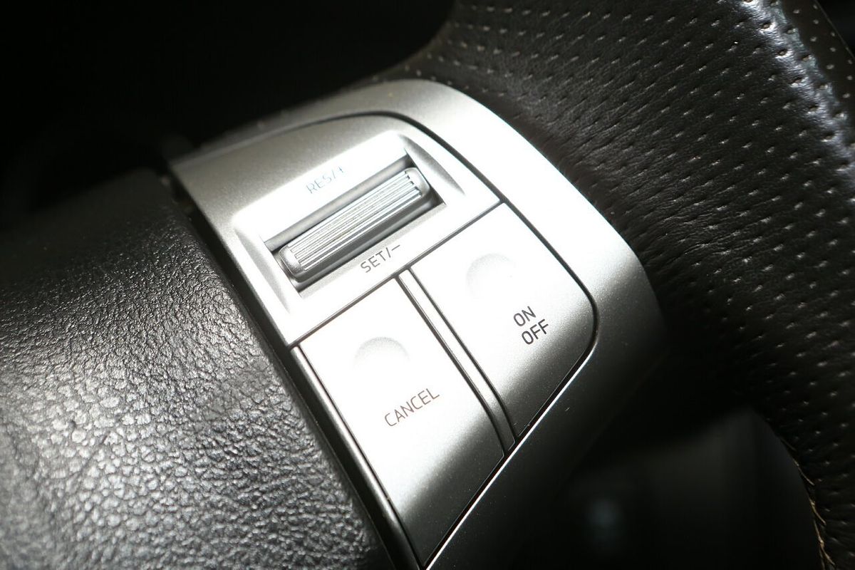 2017 Isuzu MU-X LS-T