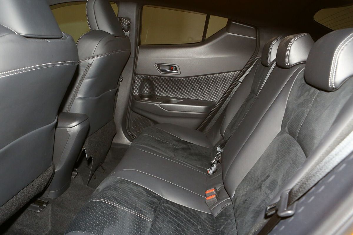 2023 Toyota C-HR GR Sport ZYX10R