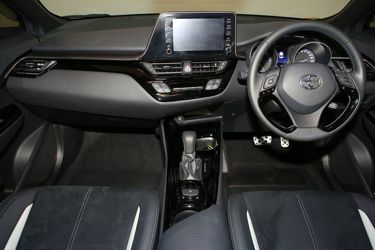 2023 Toyota C-HR GR Sport ZYX10R