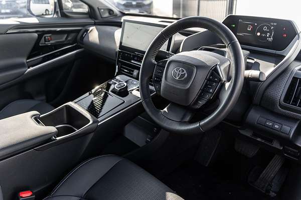 2024 Toyota bZ4X YEAM15R