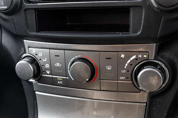 2013 Toyota Kluger KX-R GSU45R