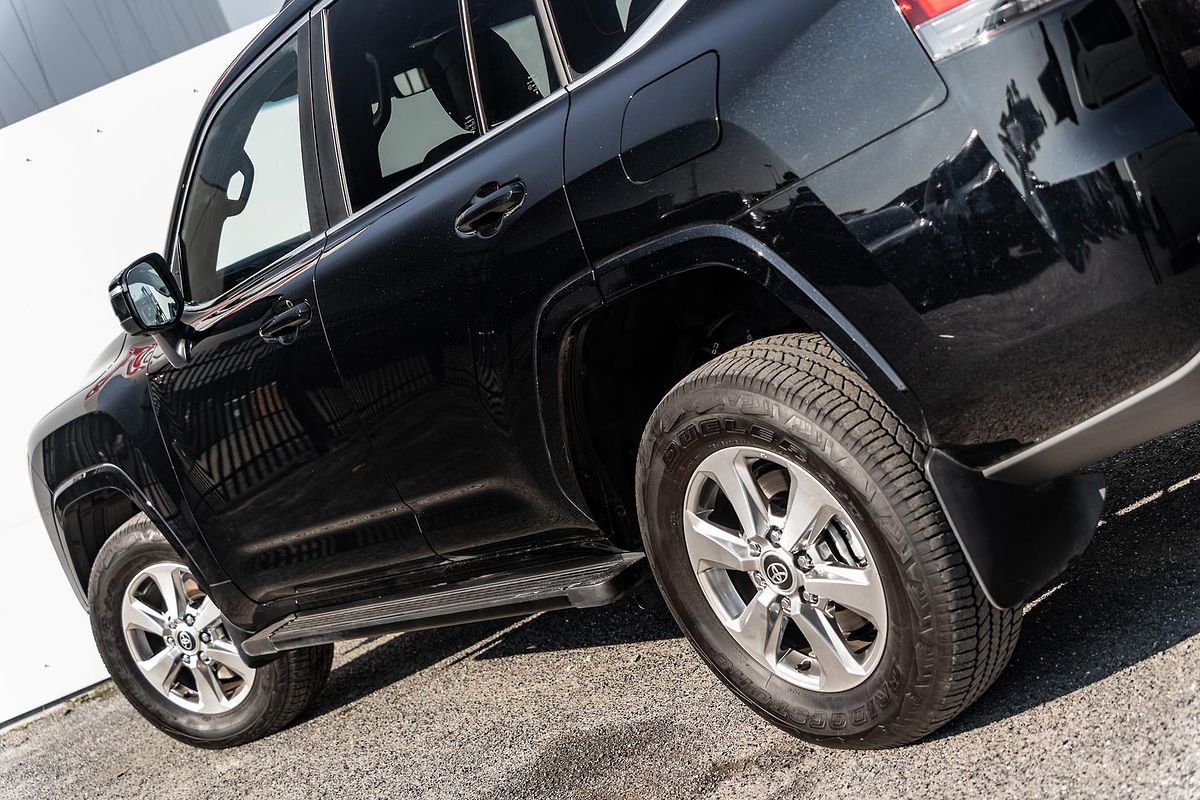 2024 Toyota Landcruiser VX FJA300R