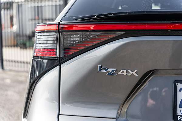 2024 Toyota bZ4X YEAM15R