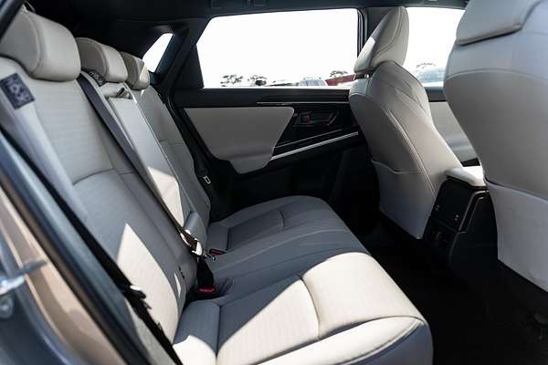 2024 Toyota bZ4X YEAM15R
