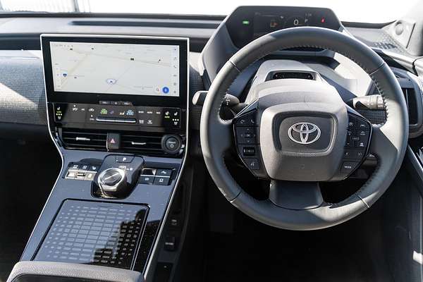 2024 Toyota bZ4X YEAM15R