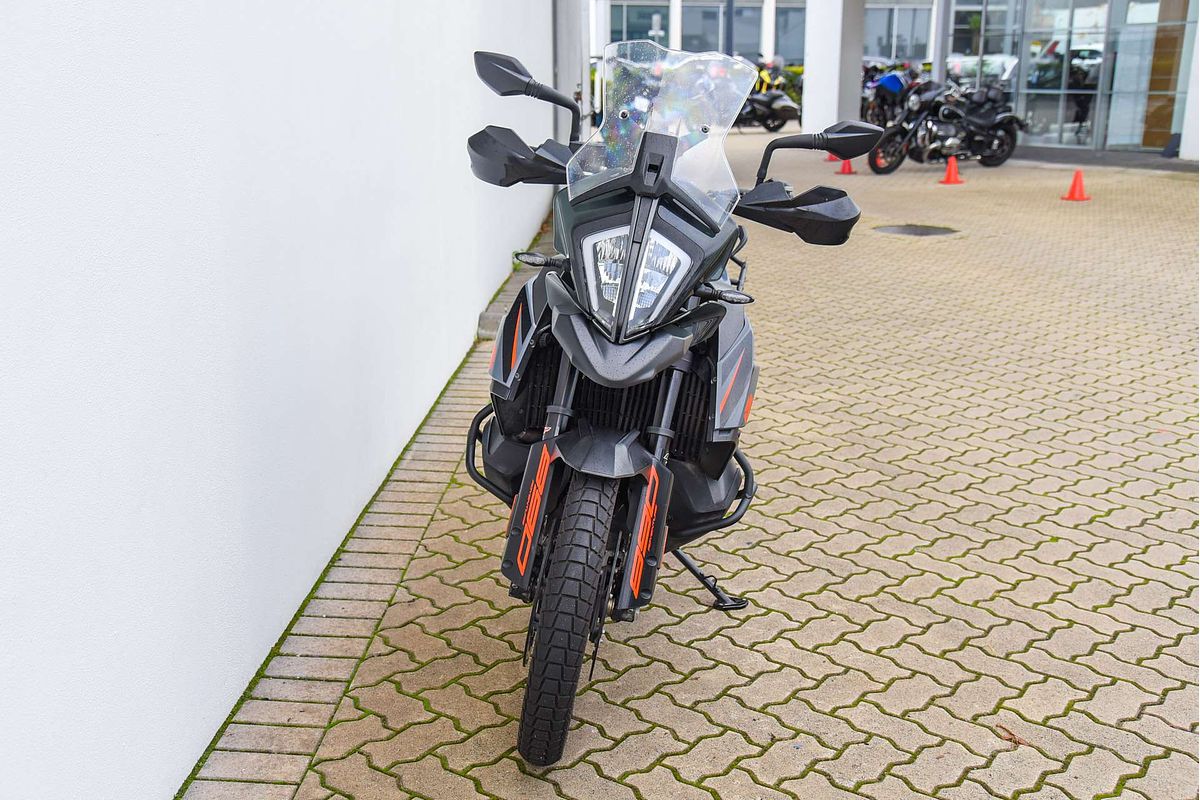 2021 KTM 890 Adventure