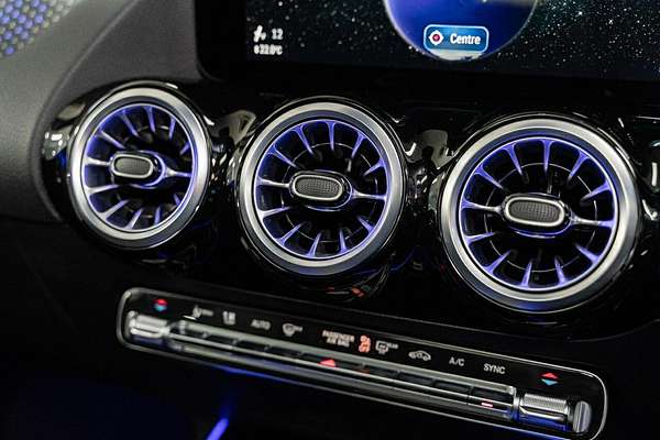 2025 Mercedes-Benz GLA-Class GLA200 H247