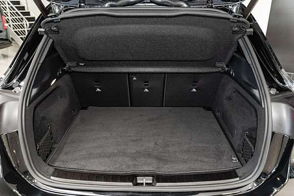 2025 Mercedes-Benz GLA-Class GLA200 H247
