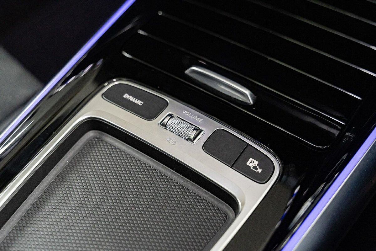 2025 Mercedes-Benz GLA-Class GLA200 H247