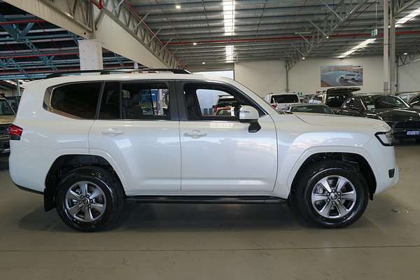 2025 Toyota Landcruiser VX FJA300R
