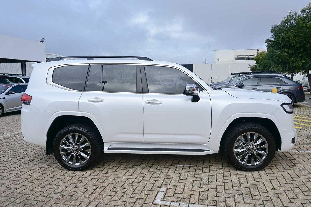 2022 Toyota Landcruiser Sahara ZX FJA300R