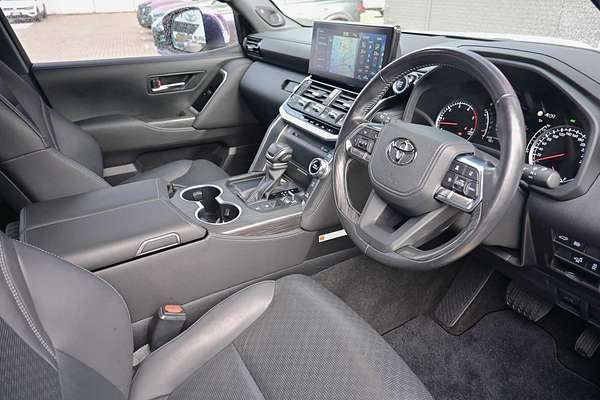 2022 Toyota Landcruiser Sahara ZX FJA300R