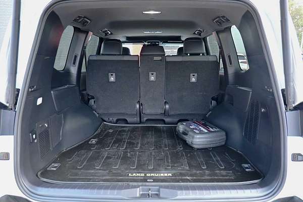 2022 Toyota Landcruiser Sahara ZX FJA300R