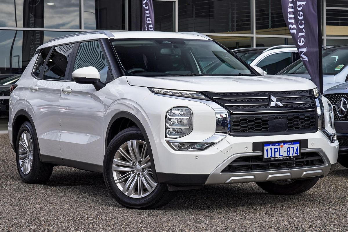 2022 Mitsubishi Outlander LS ZM