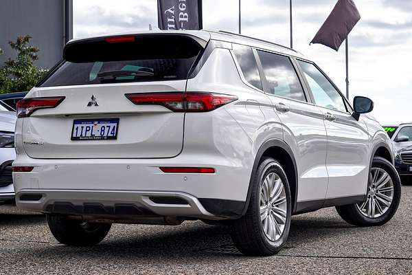2022 Mitsubishi Outlander LS ZM