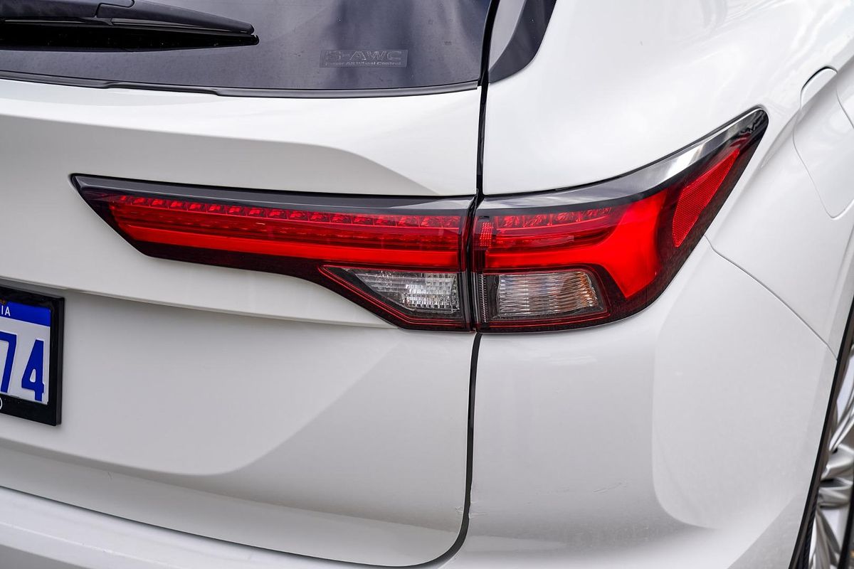 2022 Mitsubishi Outlander LS ZM
