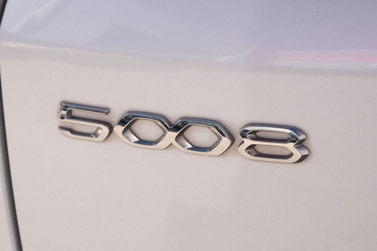 2021 Peugeot 5008 GT P87