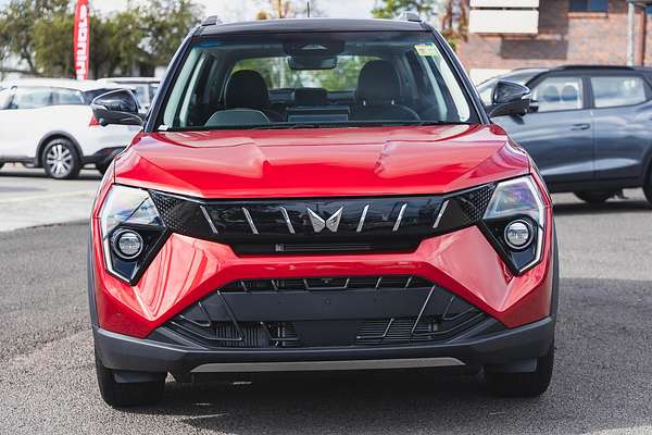 2025 Mahindra XUV3XO AX7L