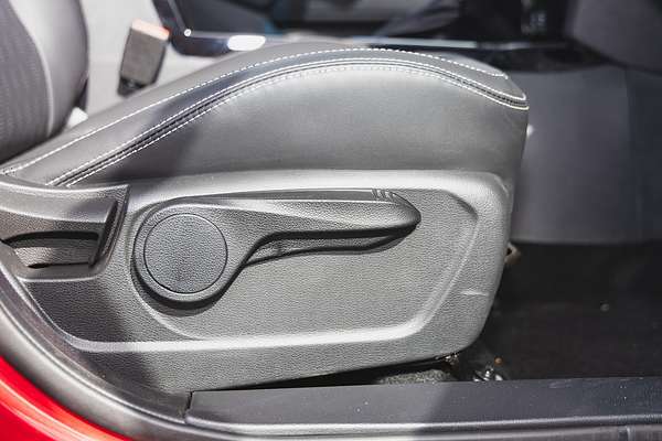 2025 Mahindra XUV3XO AX7L