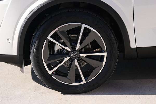 2023 Nissan QASHQAI Ti J12