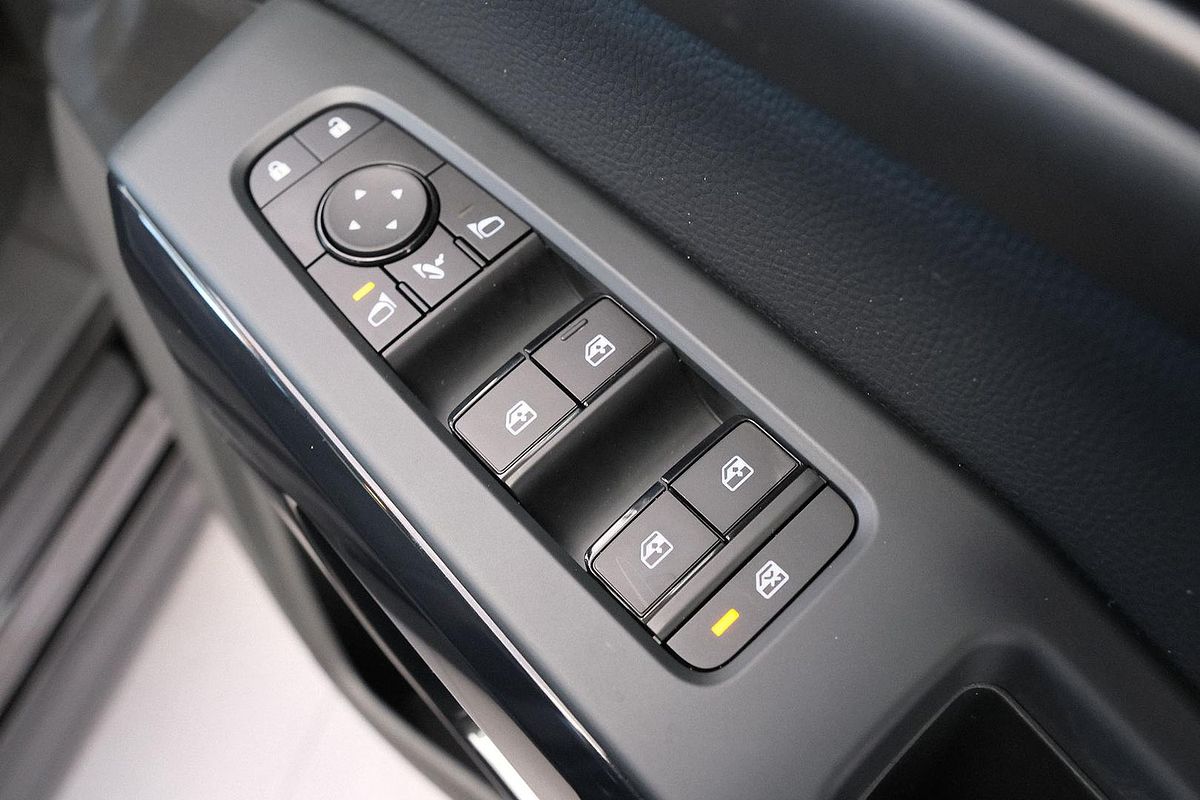 2024 Nissan Pathfinder ST-L R53