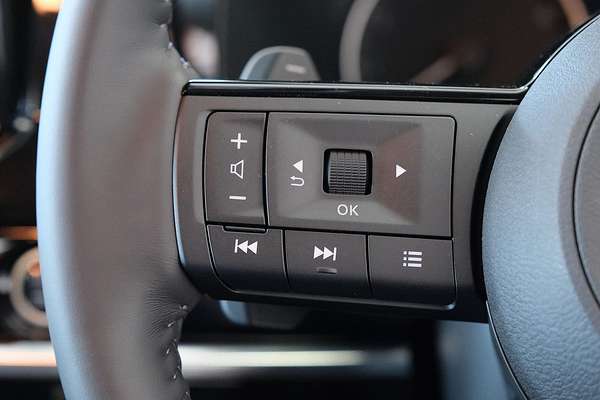 2024 Nissan Pathfinder ST-L R53