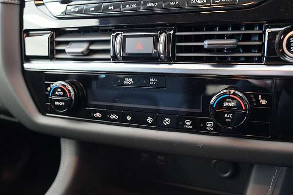 2024 Nissan Pathfinder ST-L R53