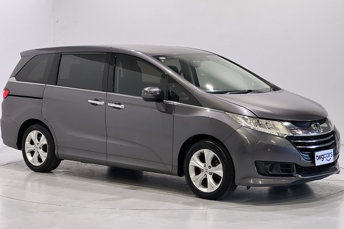 2015 Honda Odyssey VTi-L 5th Gen