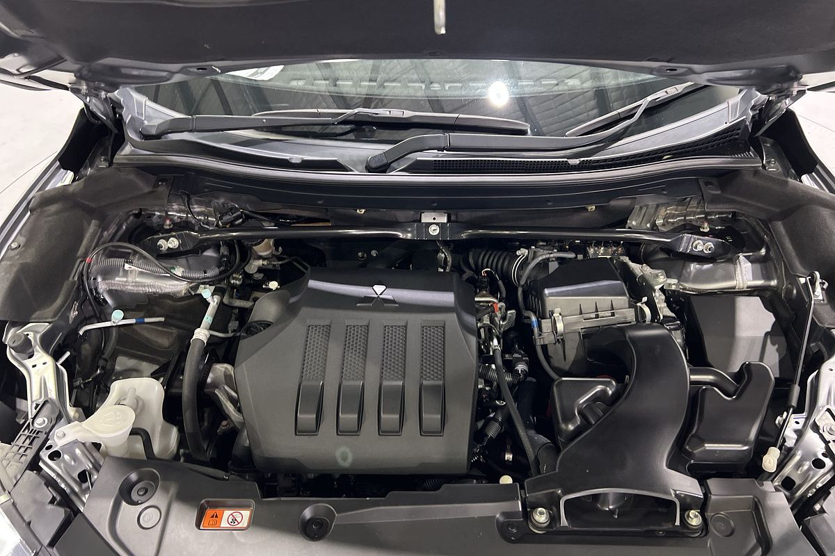 2019 Mitsubishi Eclipse Cross ES YA
