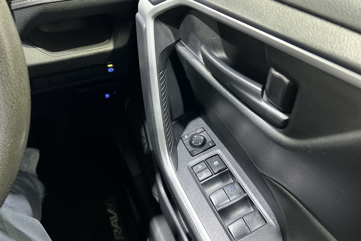 2019 Toyota RAV4 GX AXAH52R