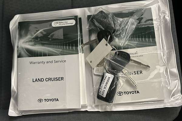 2025 Toyota Landcruiser GXL GDJL76R