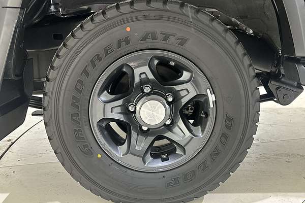 2025 Toyota Landcruiser GXL GDJL76R