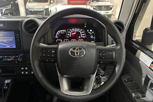 2025 Toyota Landcruiser GXL GDJL76R