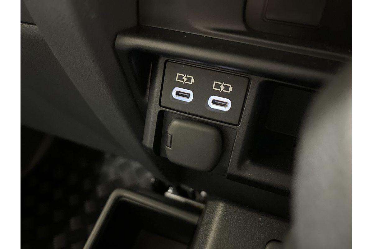 2025 Toyota Landcruiser GXL GDJL76R