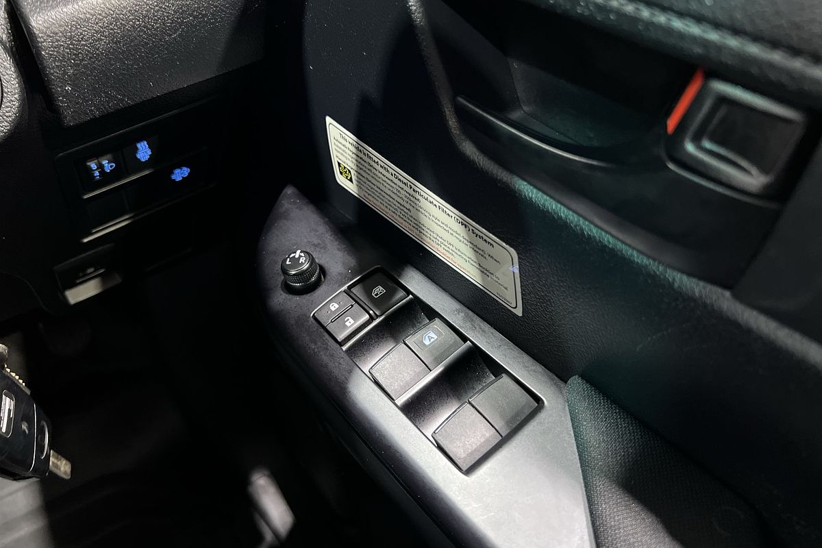 2021 Toyota Hilux SR GUN126R 4X4