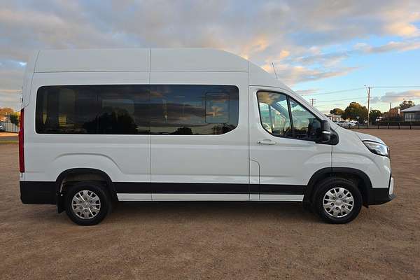 2022 LDV Deliver 9 LWB