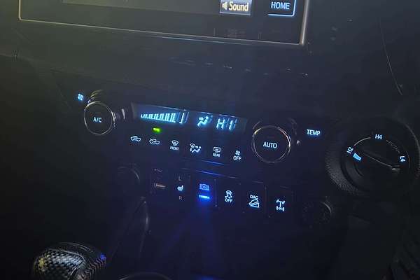 2018 Toyota Hilux SR5 GUN126R 4X4