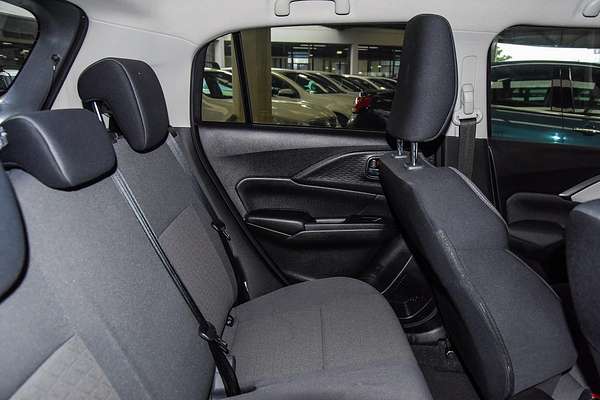 2024 Suzuki Swift Hybrid GLX UZ