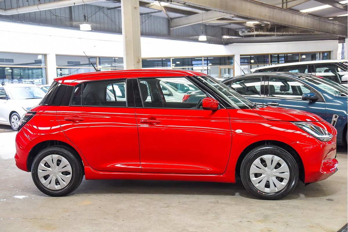 2025 Suzuki Swift Hybrid UZ