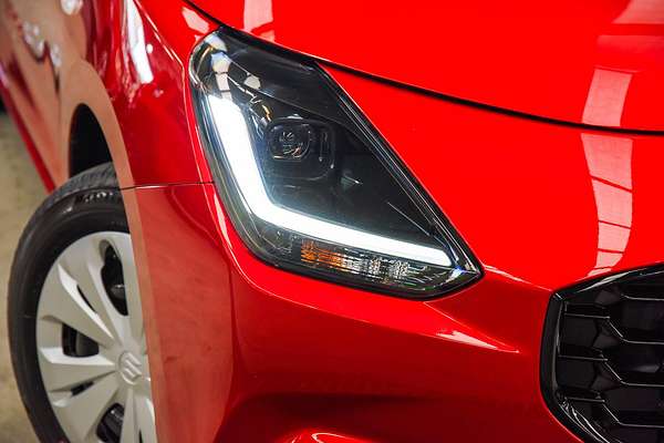2025 Suzuki Swift Hybrid UZ