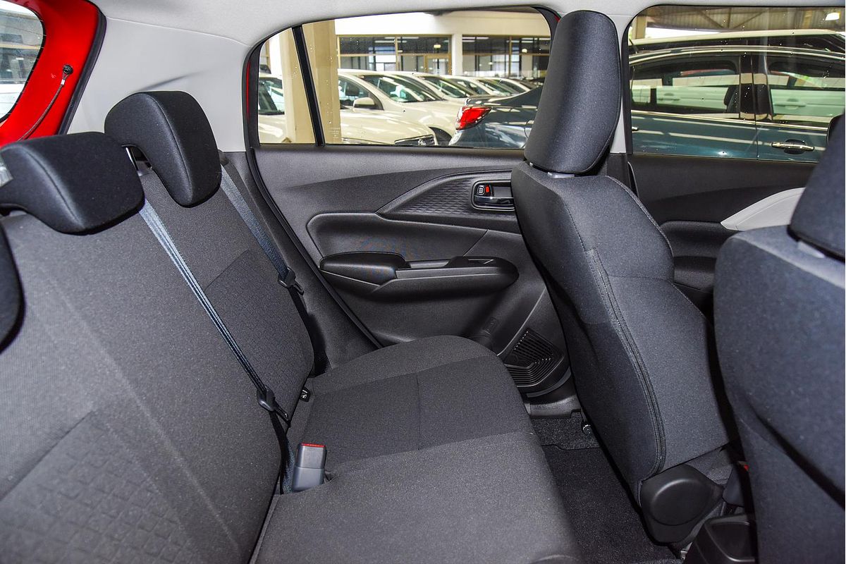 2025 Suzuki Swift Hybrid UZ